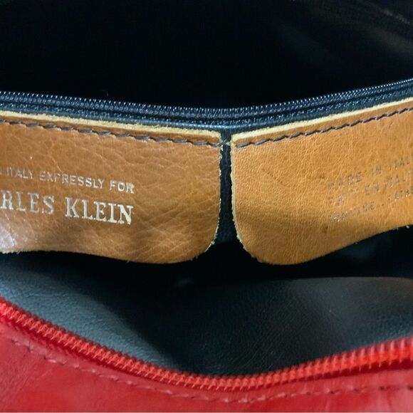 Crosspoint made for Charles Klein Italy  Leather crossbody red perforated - Picture 13 of 15